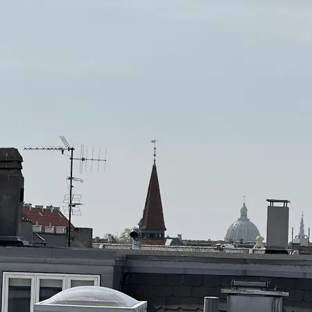 Apartmentincopenhagen 1703 *